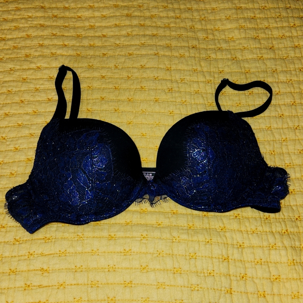 Victoria's Secret Very Sexy Push-up 32A NWOT